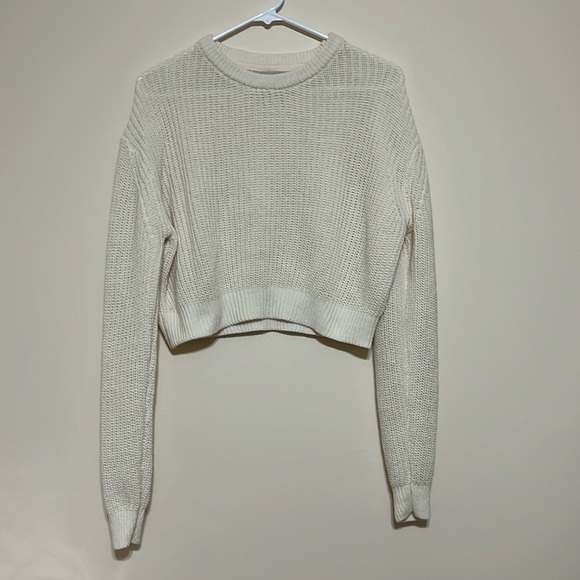 UO Textural Knit Pullover Cropped Sweater Size Medium - Picture 1 of 7
